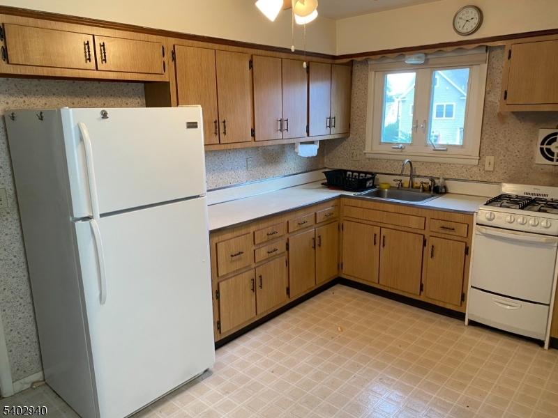 Flats - Residential Lease