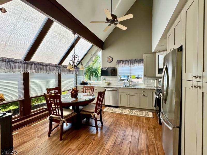 Milton Lakes - Residential