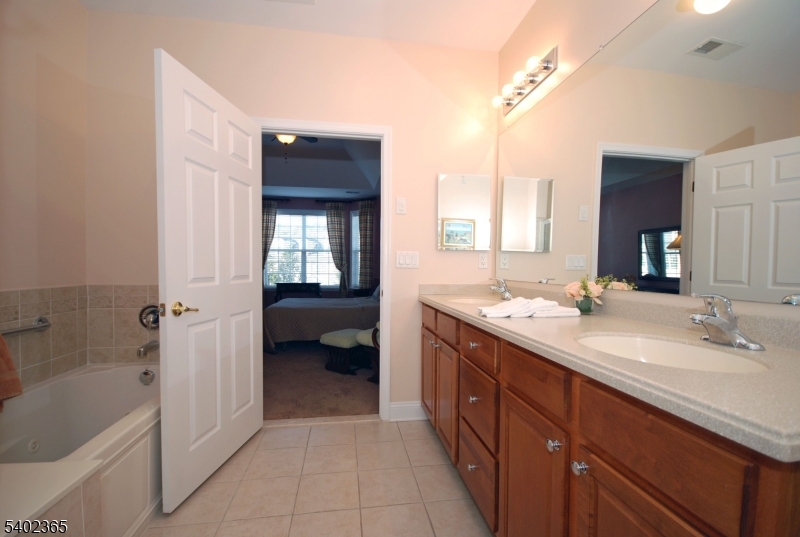 Four Seasons at Great Notch - Residential