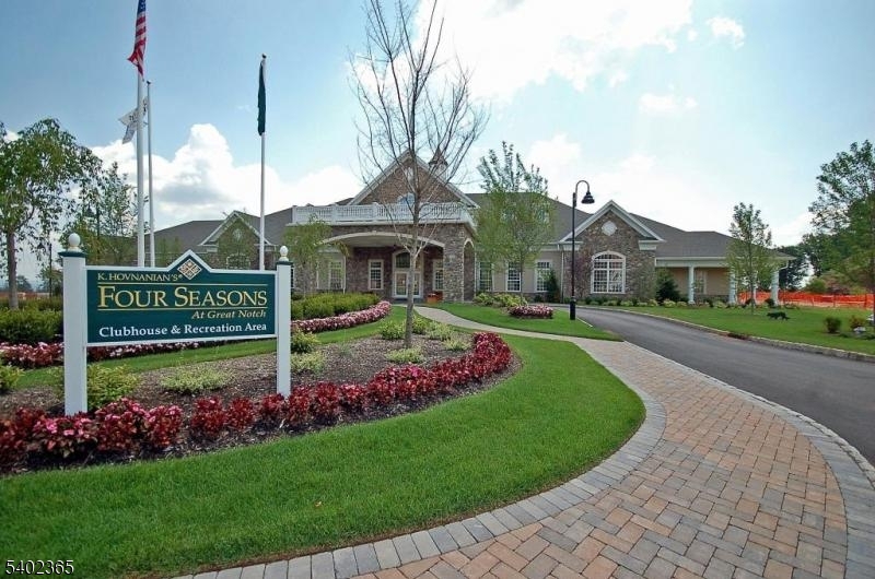 Four Seasons at Great Notch - Residential