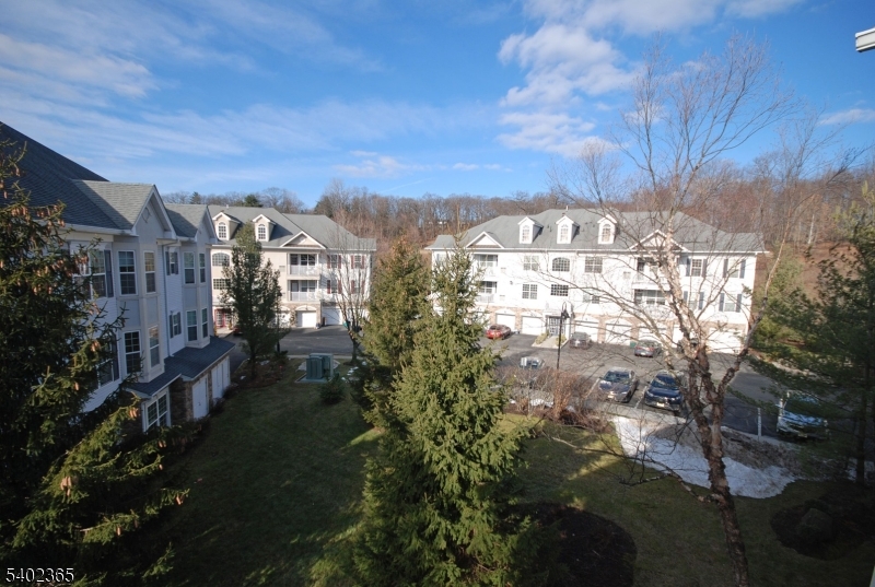 Four Seasons at Great Notch - Residential