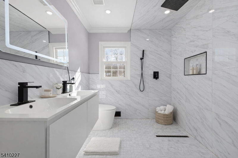 Deerfield - Residential Lease