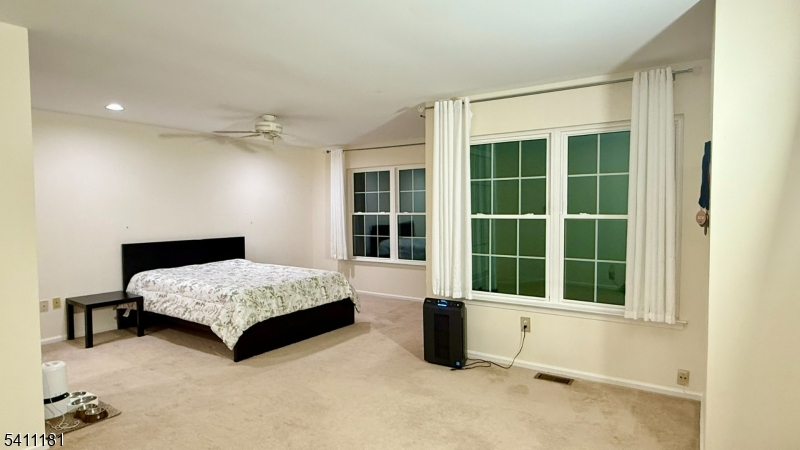 Montgomery Woods - Residential