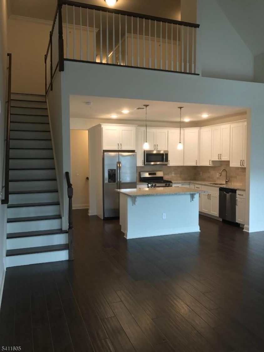 Lakeland Village - Residential