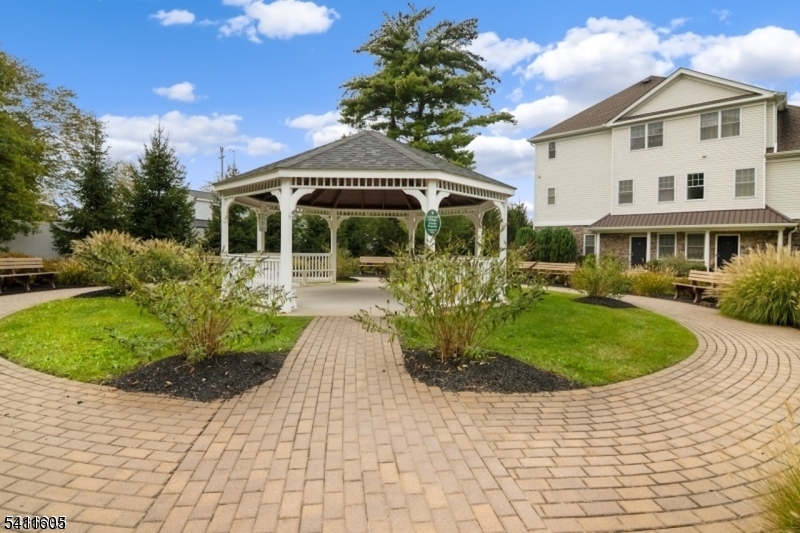 Lakeland Village - Residential