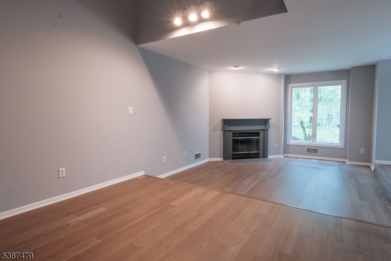 Dorset Hollow - Residential