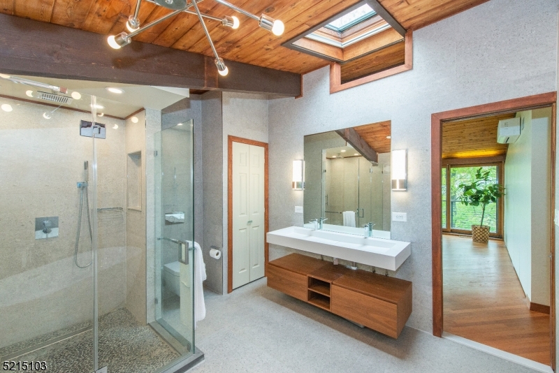 Upper Montclair - Residential