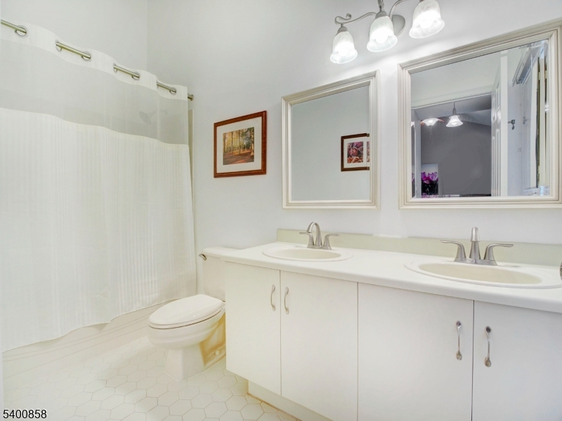 Glenbrooke - Residential