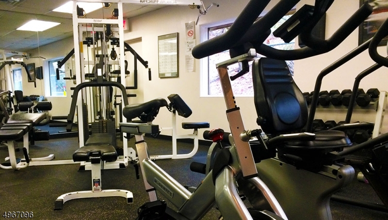 Mountain Club - Residential Lease