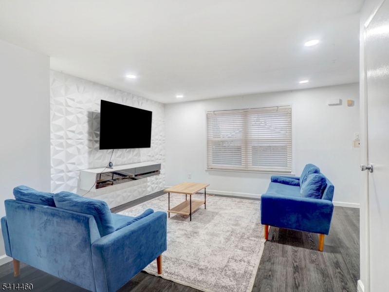 Nota Townhome - Residential