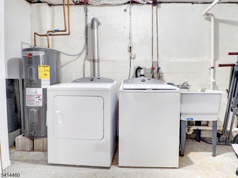 Nota Townhome - Residential