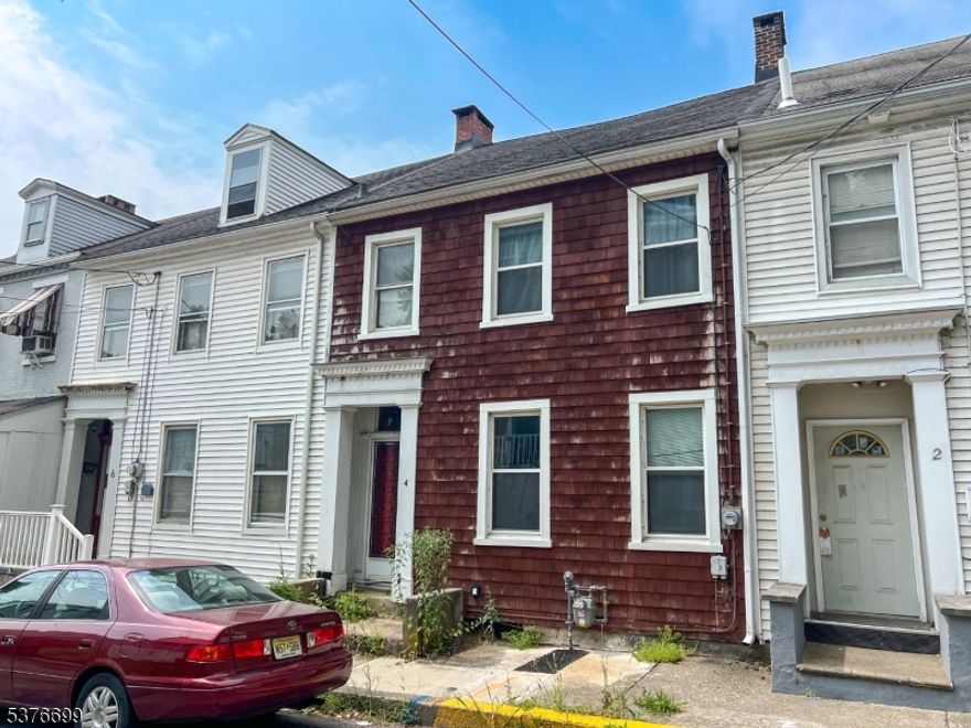 Discover a unique opportunity to own a 3-bedroom, 1-bath interior row home spanning 1,736 square feet, perfectly situated just steps from the bustling Easton Bridge. This fixer-upper is ideal for investors or hands-on homeowners ready to restore its charm. The spacious layout offers ample room for customization, featuring three well-sized bedrooms, one full bathroom, and the rare advantage of off-street parking in this vibrant area. While the home requires work, including some structural repairs, it presents a blank canvas to create your dream home or a profitable investment. Don't miss this chance to transform a diamond in the rough into a true gem, located close to shops, dining, and transit. Sold as-is schedule a showing today to unlock the potential of this prime property!