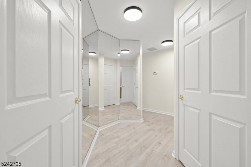 Regency - Residential Lease