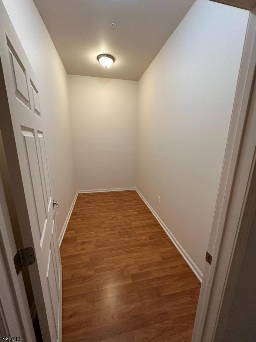 Four Season at Wayne - Residential