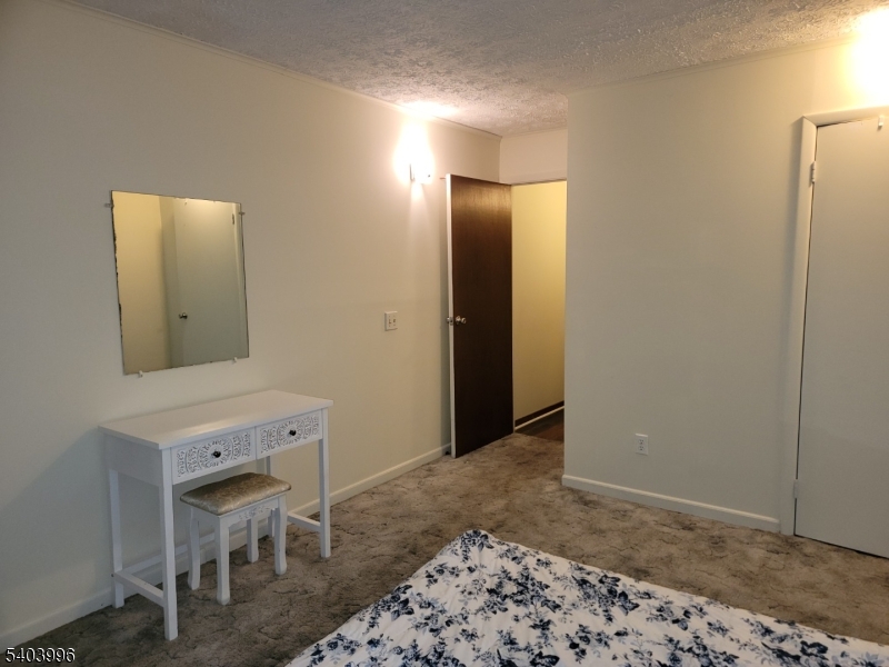 HIGH POINT COUNTRY CLUB - Residential