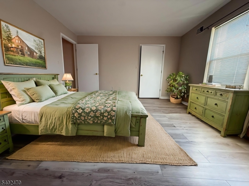 Seasons Glen - Residential