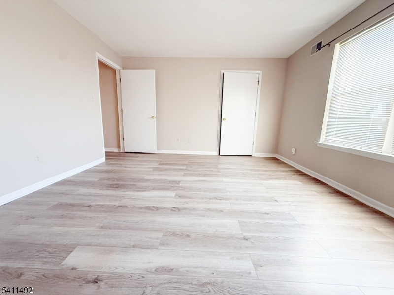 Seasons Glen - Residential