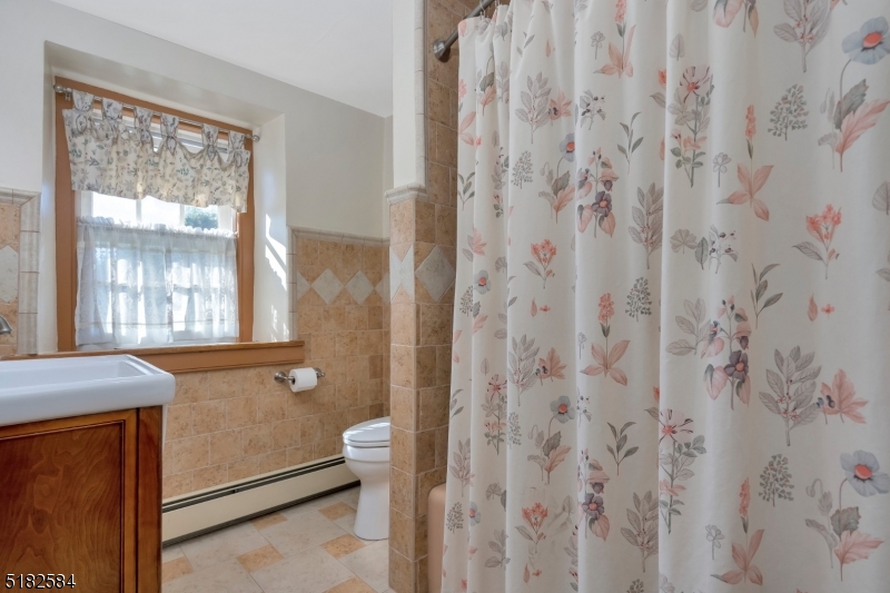 BAPTISTOWN - Residential