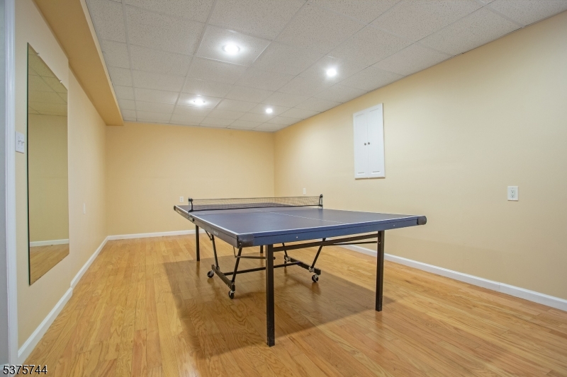 Mazdabrook - Residential Lease