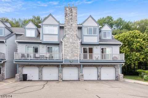 66 Garden Ct, Roxbury Twp., NJ 07876 - #: 3978661