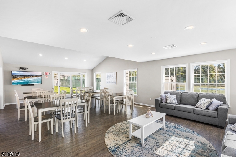 Montville Chase - Residential