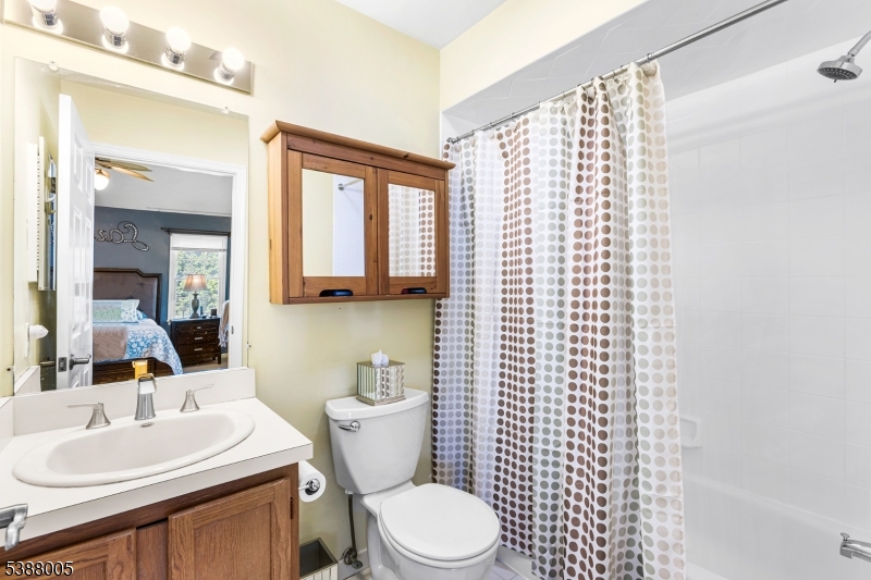 Montville Chase - Residential