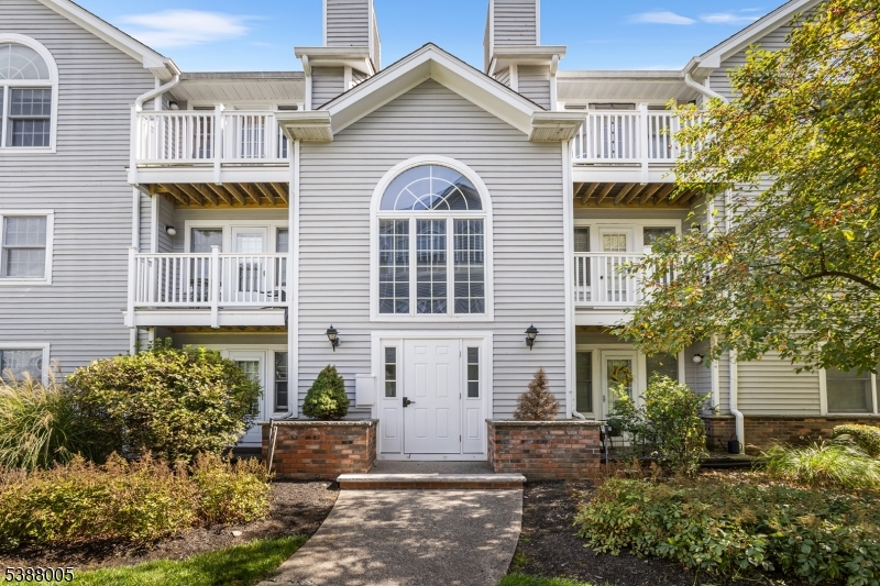 Montville Chase - Residential