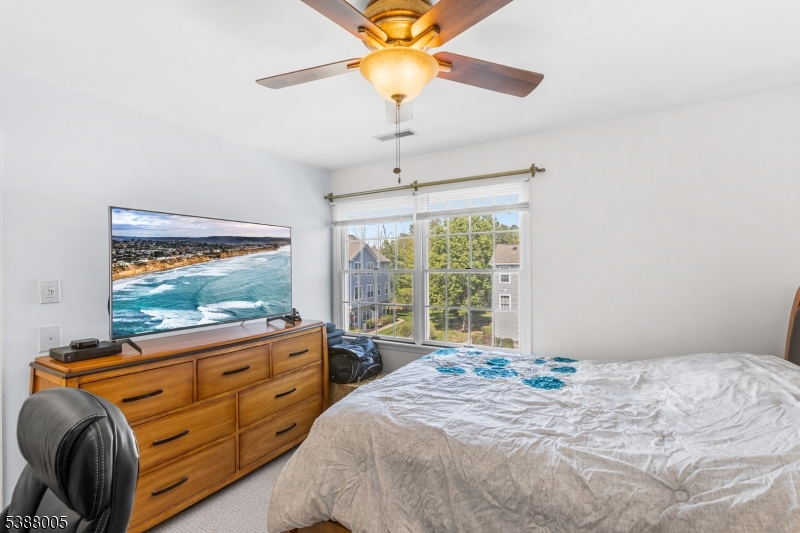 Montville Chase - Residential