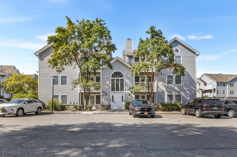 Montville Chase - Residential