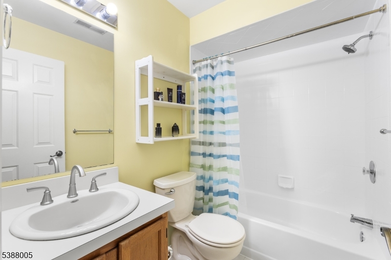 Montville Chase - Residential