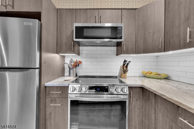 Panther Valley - Residential