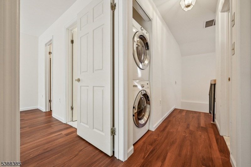 Park Place at the Avenue - Residential