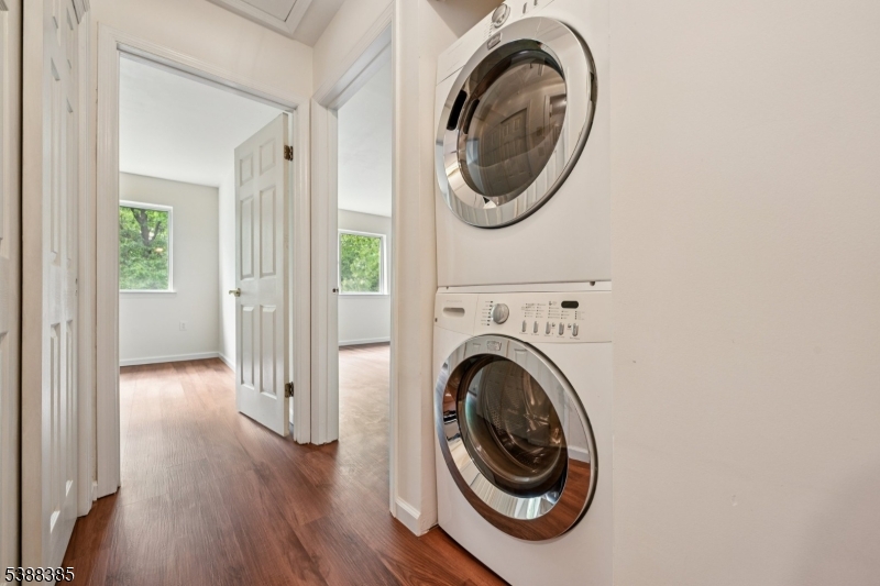 Park Place at the Avenue - Residential