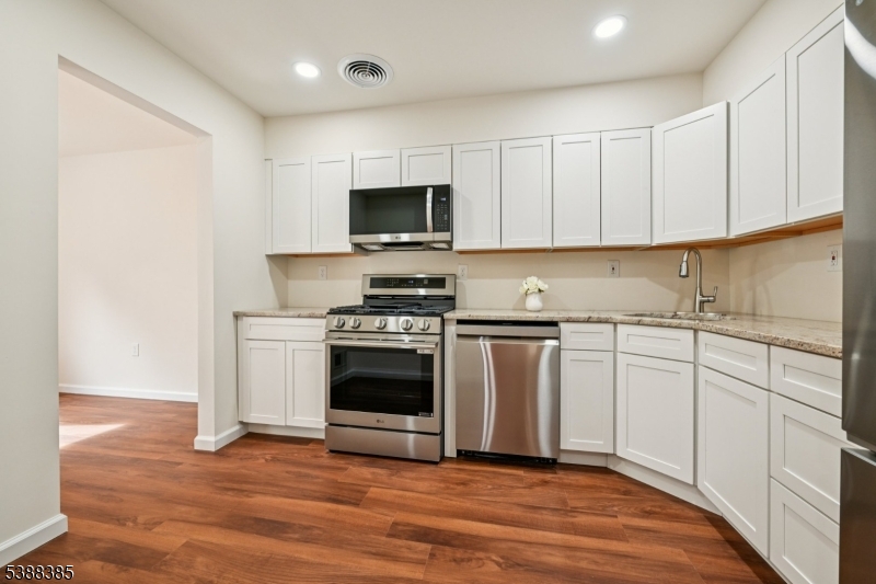 Park Place at the Avenue - Residential