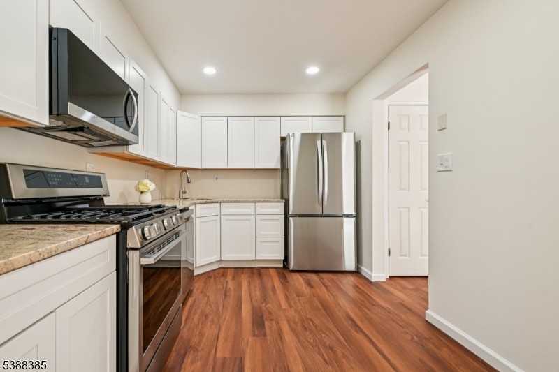 Park Place at the Avenue - Residential