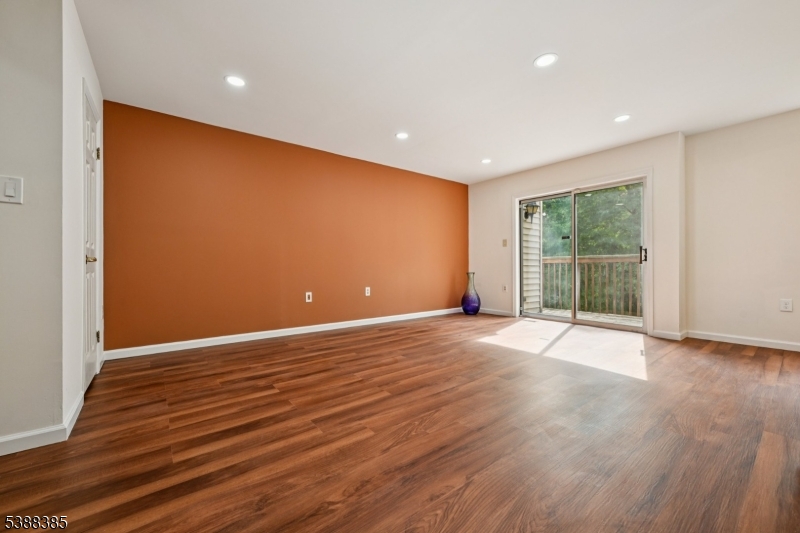 Park Place at the Avenue - Residential