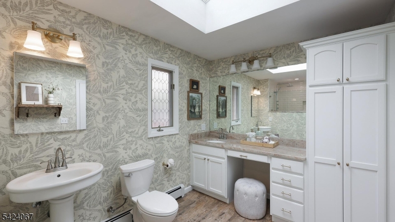 Oak St - Residential