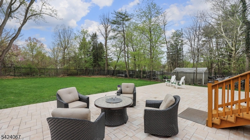 Oak St - Residential