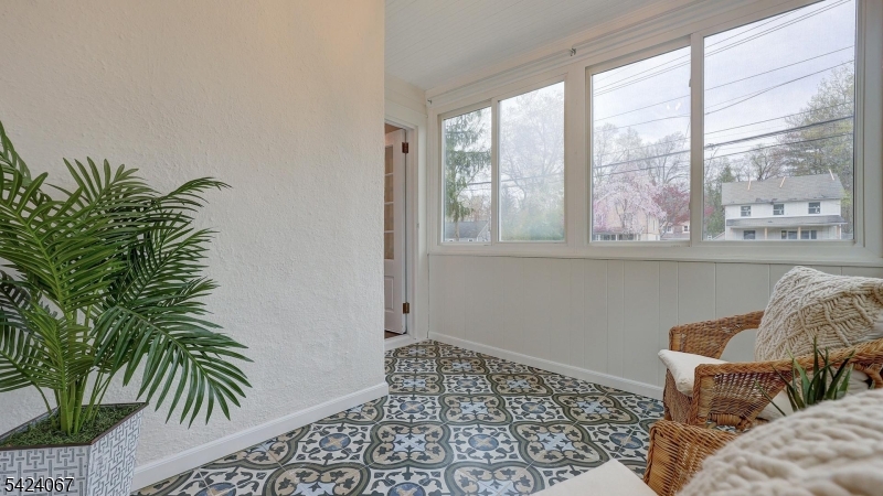 Oak St - Residential