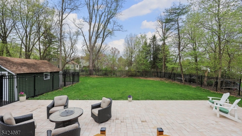 Oak St - Residential