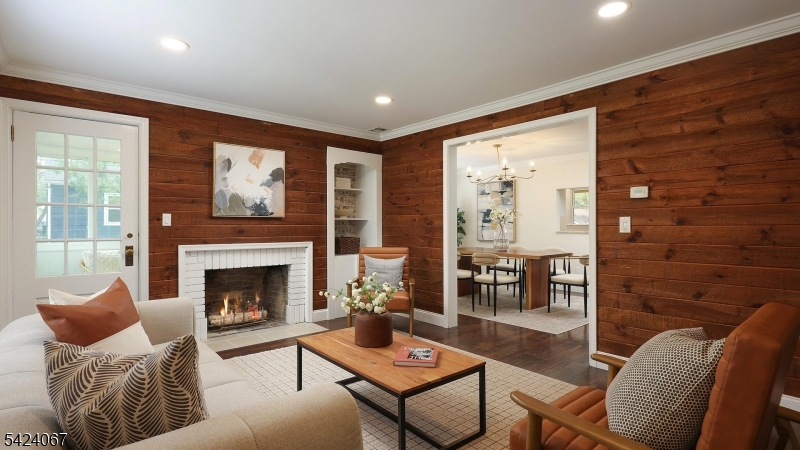 Oak St - Residential