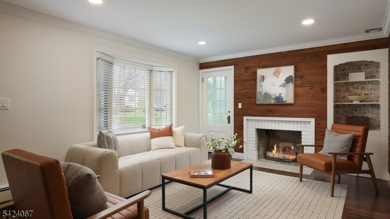 Oak St - Residential