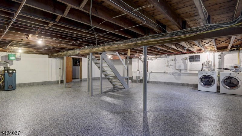 Oak St - Residential