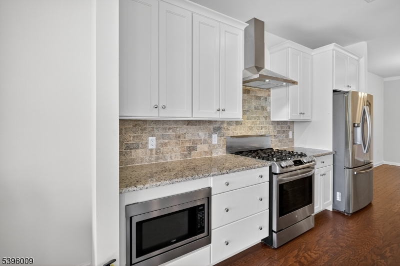 Regents Wharf - Residential