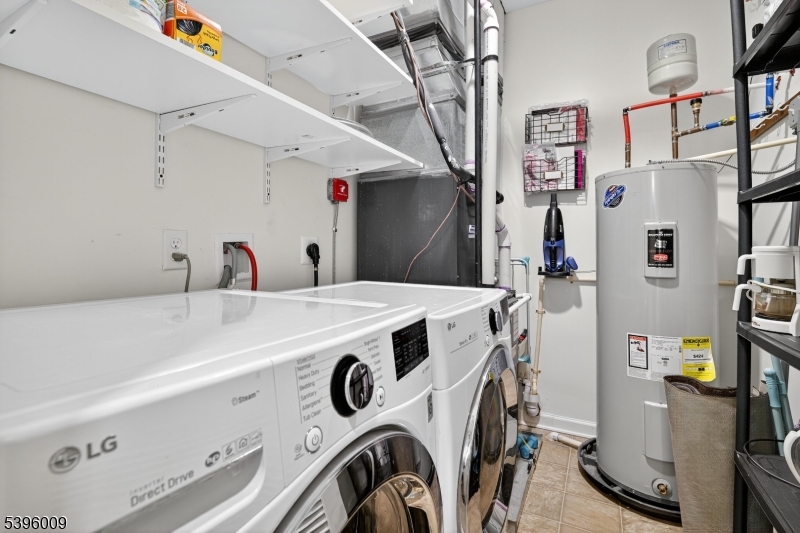 Regents Wharf - Residential