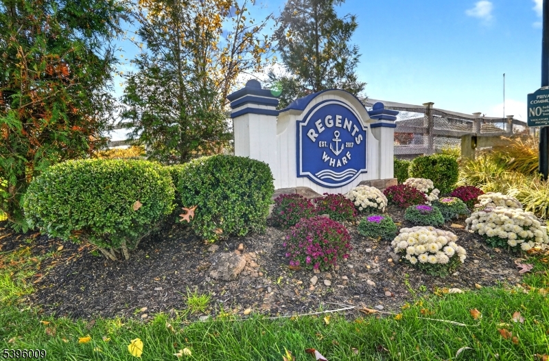Regents Wharf - Residential