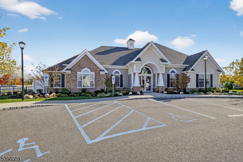 Regents Wharf - Residential