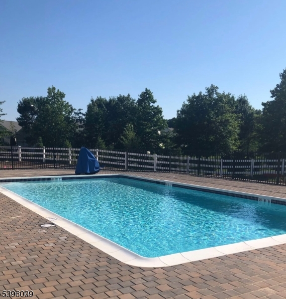 Regents Wharf - Residential