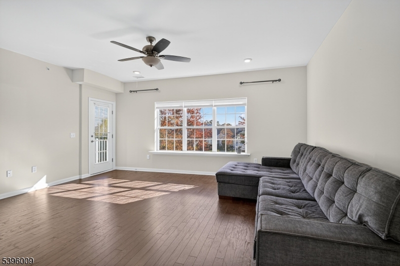 Regents Wharf - Residential