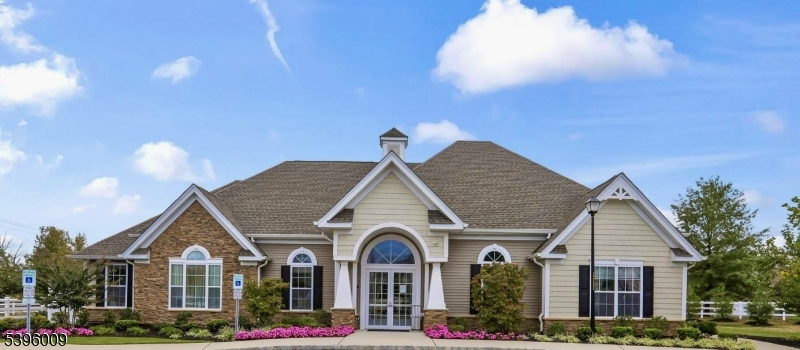 Regents Wharf - Residential